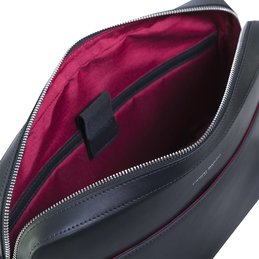 Messenger 37*28*8 - Black