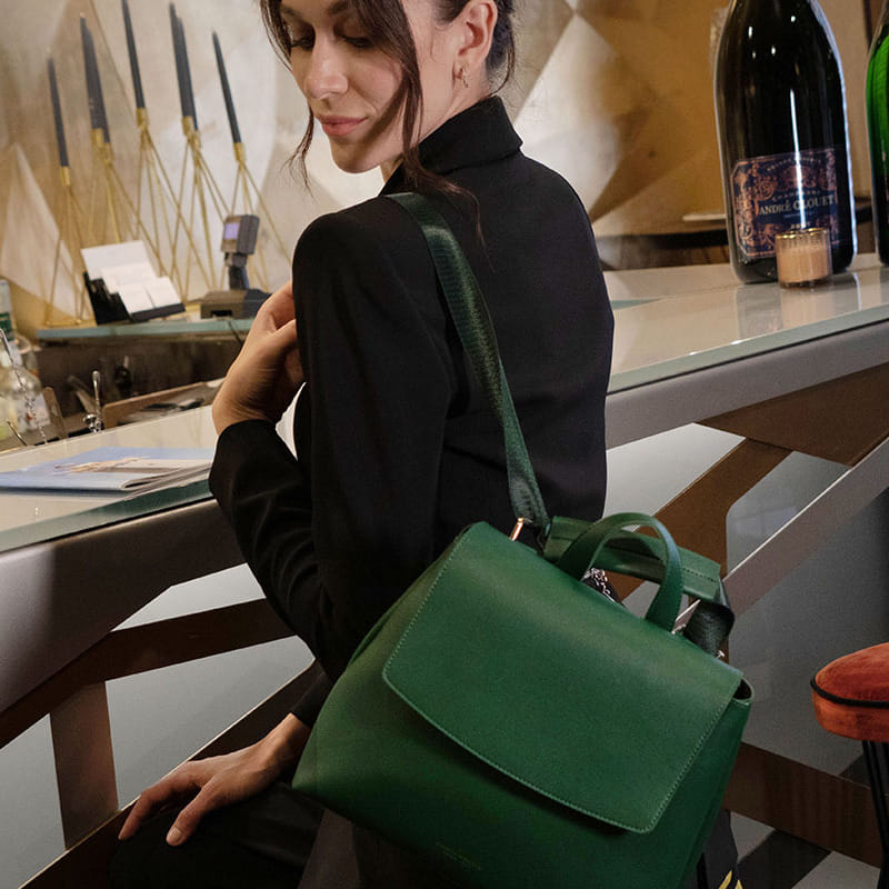 TRAVEL BAGS